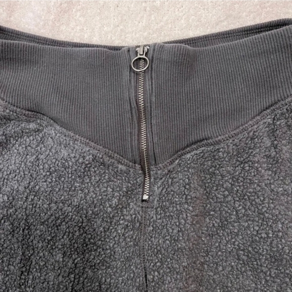 Aerie Sherpa Fleece Corset jogger Large Gray Green - Picture 6 of 6